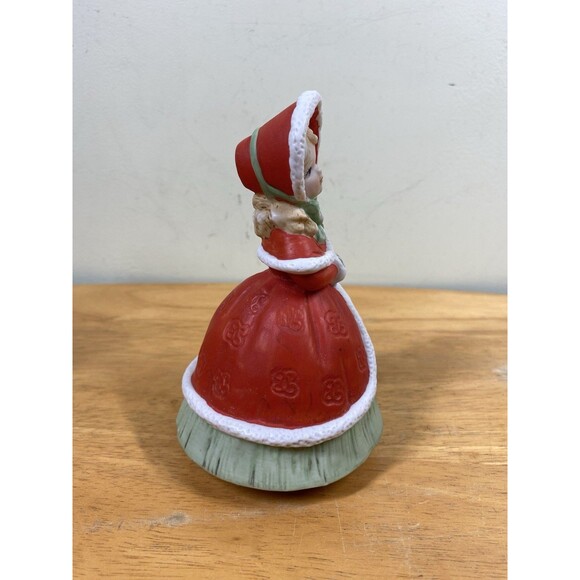 Vtg Enesco Little Girl Red Coat Porcelain Music Box Figurine Winter Wonderland - Picture 5 of 10